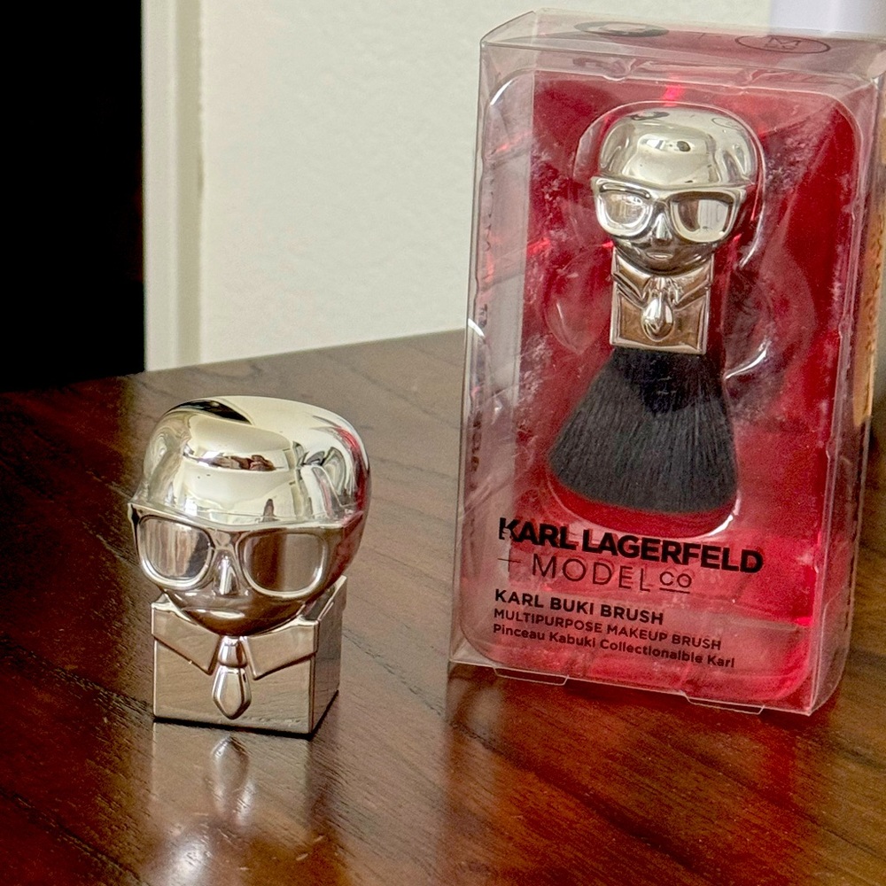 Karl Lagerfeld makeup set